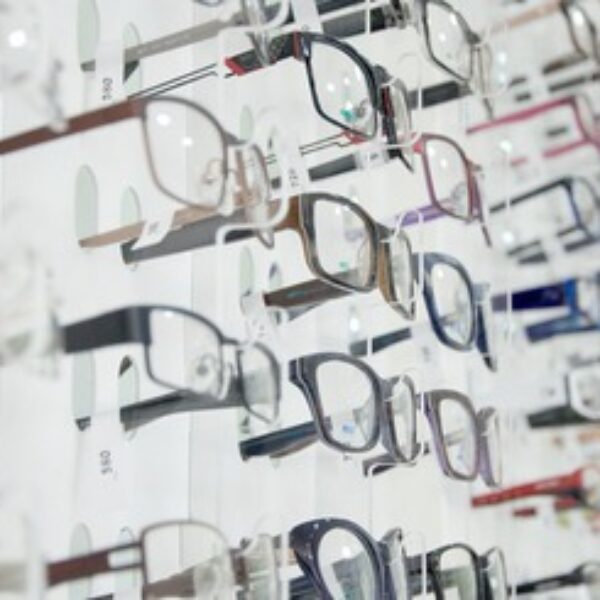 optician-435x245